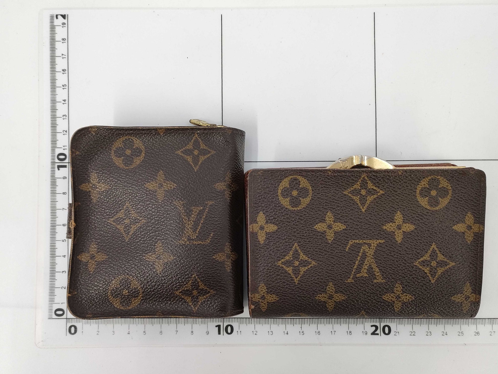 LOUIS VUITTON Monogram Monet Bien Viennois Wallet