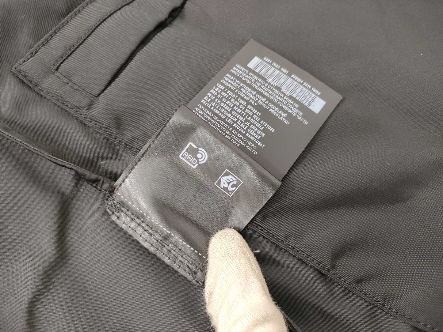 PRADA SGB684 Nylon Jacket Size 52 RFID Current Jacket