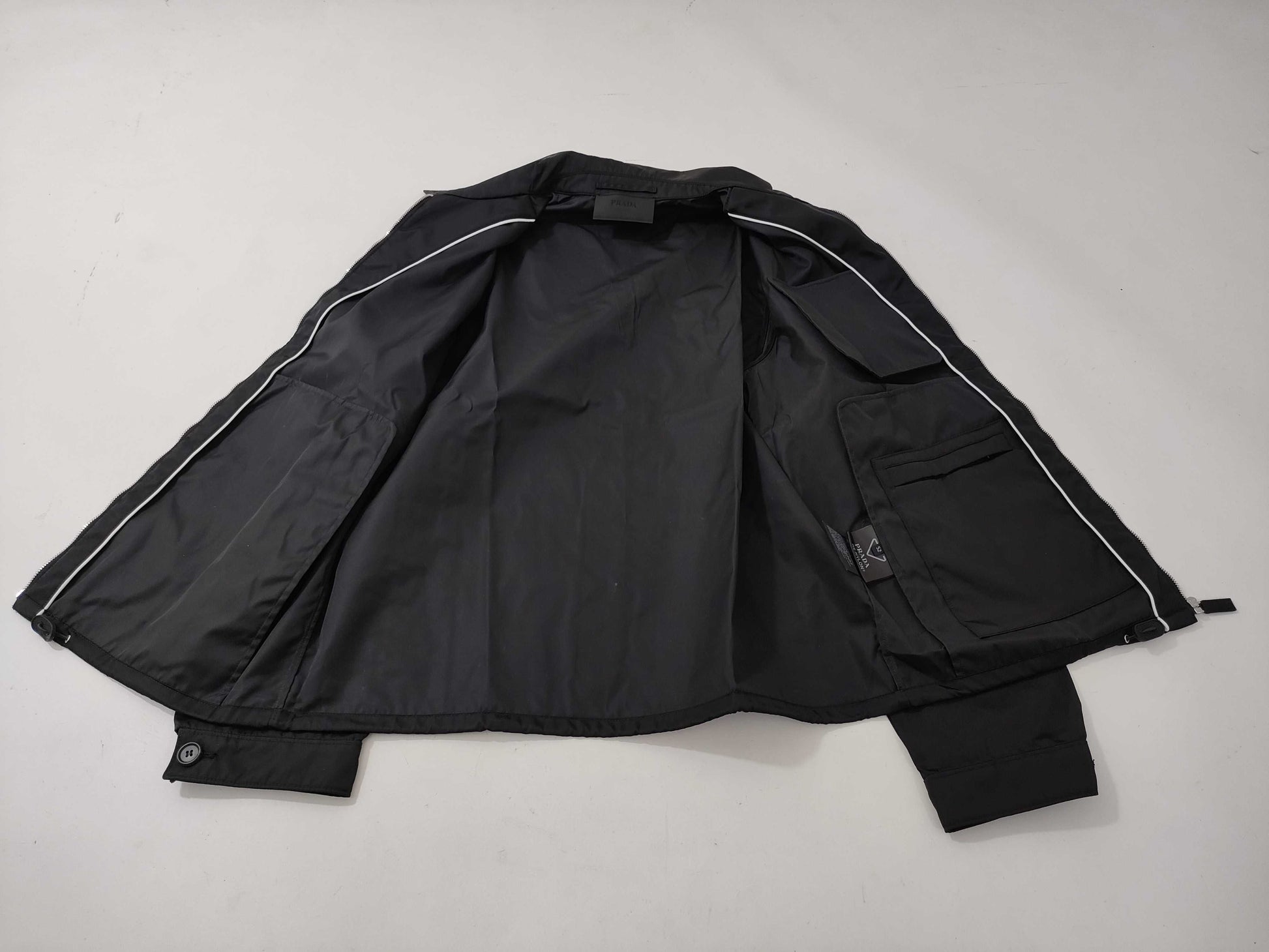 PRADA SGB684 Nylon Jacket Size 52 RFID Current Jacket