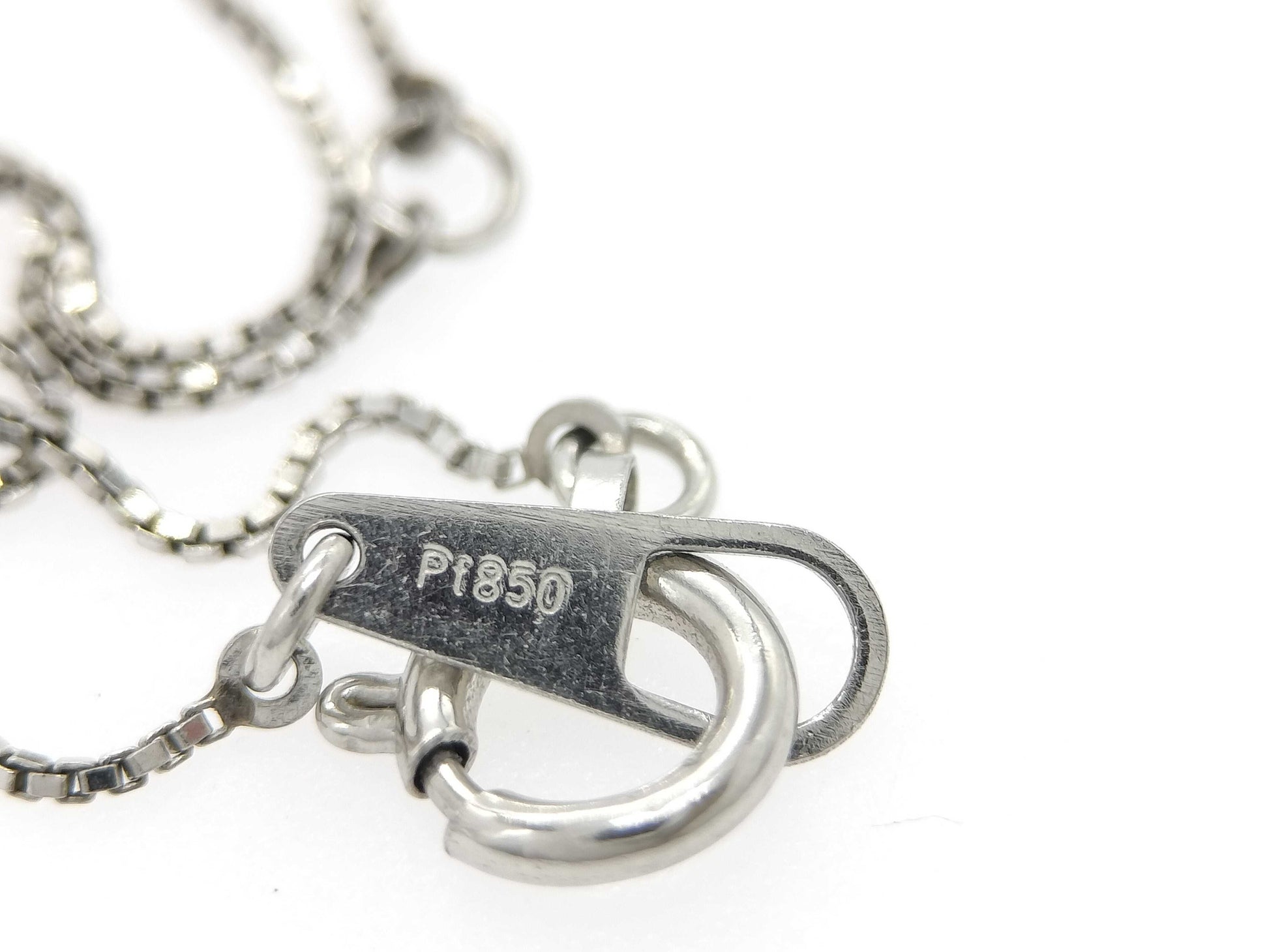 D0.30ct Pt900/Pt850 2.3g Necklace 