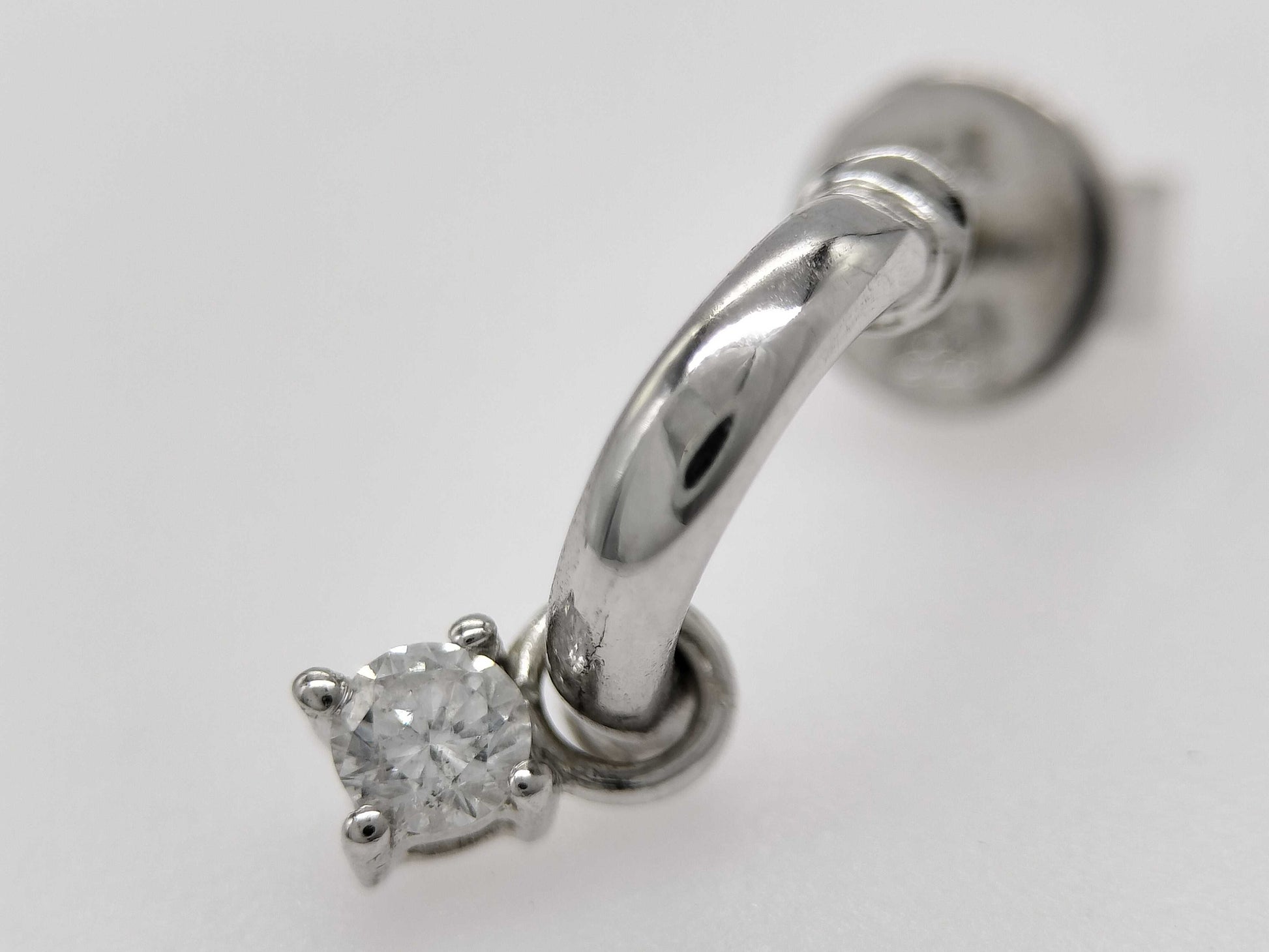 D0.11ct K17/750 2.1g Earrings 