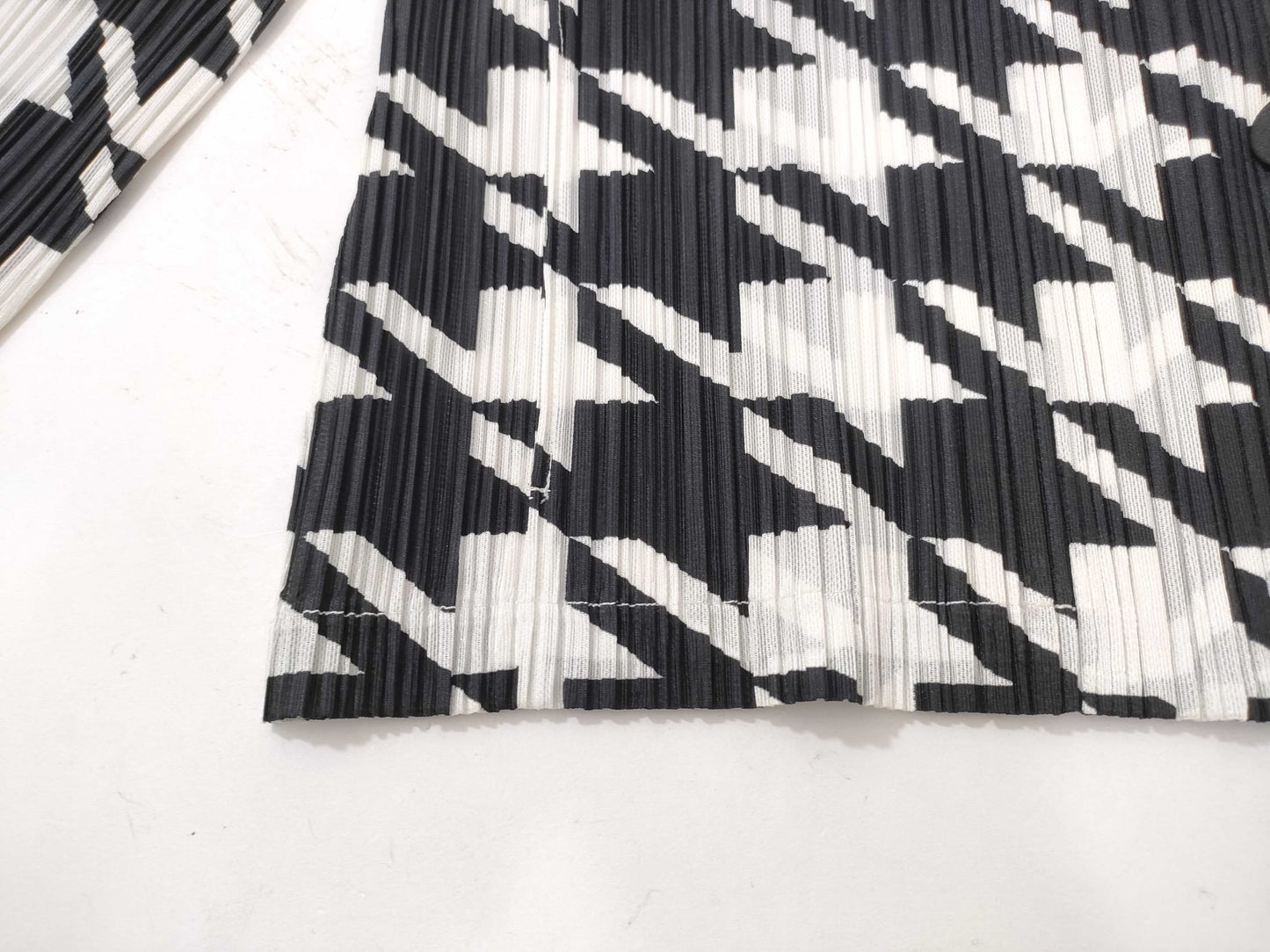 ISSEY MIYAKE Pleats Please/Houndstooth Pattern/Jacket