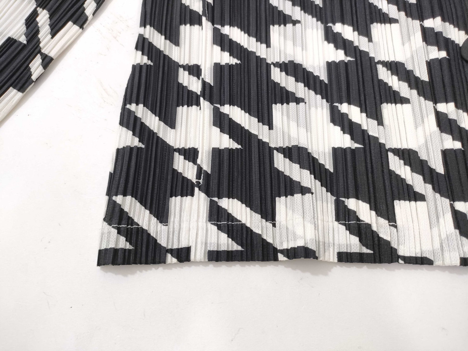 ISSEY MIYAKE Pleats Please/Houndstooth Pattern/Jacket