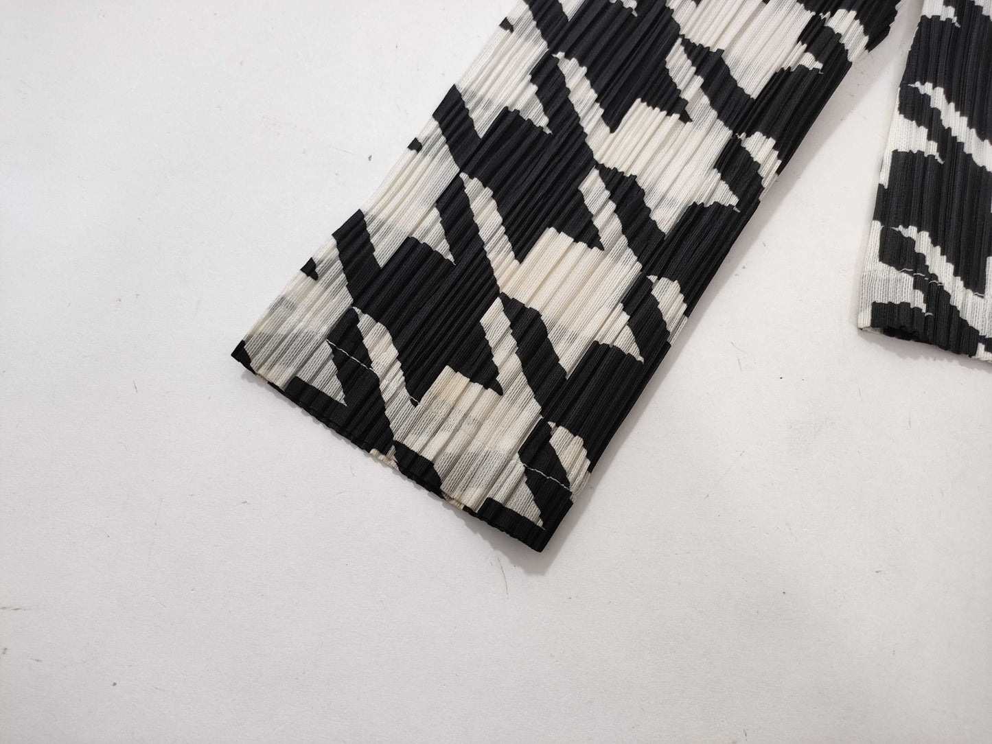 ISSEY MIYAKE Pleats Please/Houndstooth Pattern/Jacket