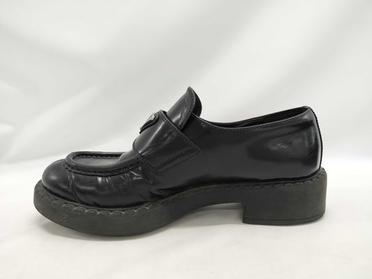 PRADA Loafers Screws Missing