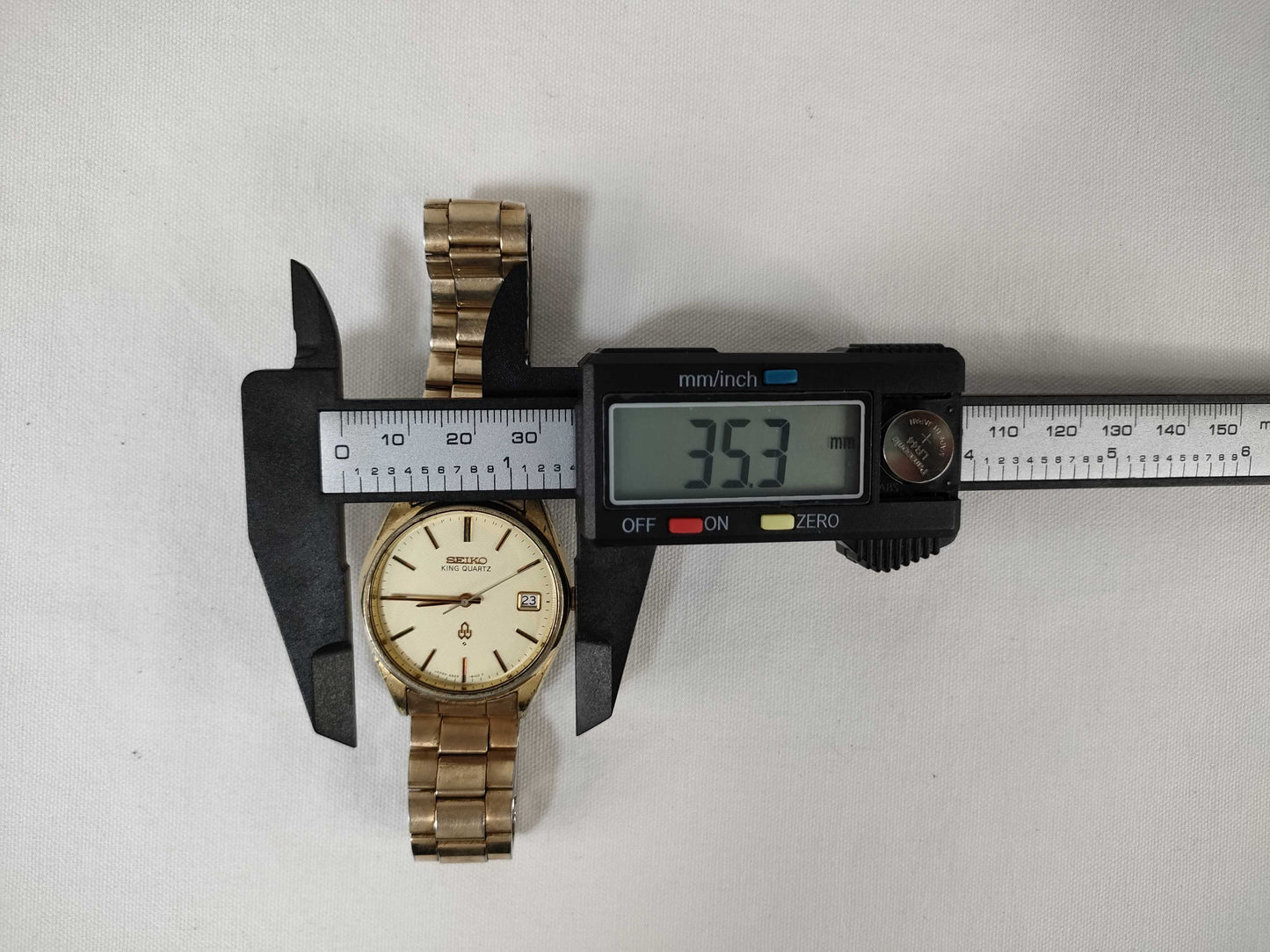 SEIKO KING QUARTZ Gold Color Men's Watch