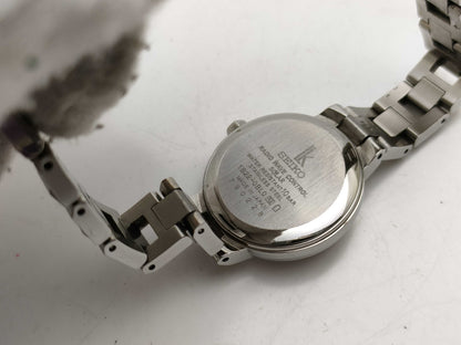 SEIKO 1B22-0BL0 Women's Watch