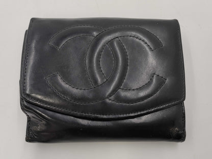 CHANEL Coco Lambskin Tri-fold Wallet 