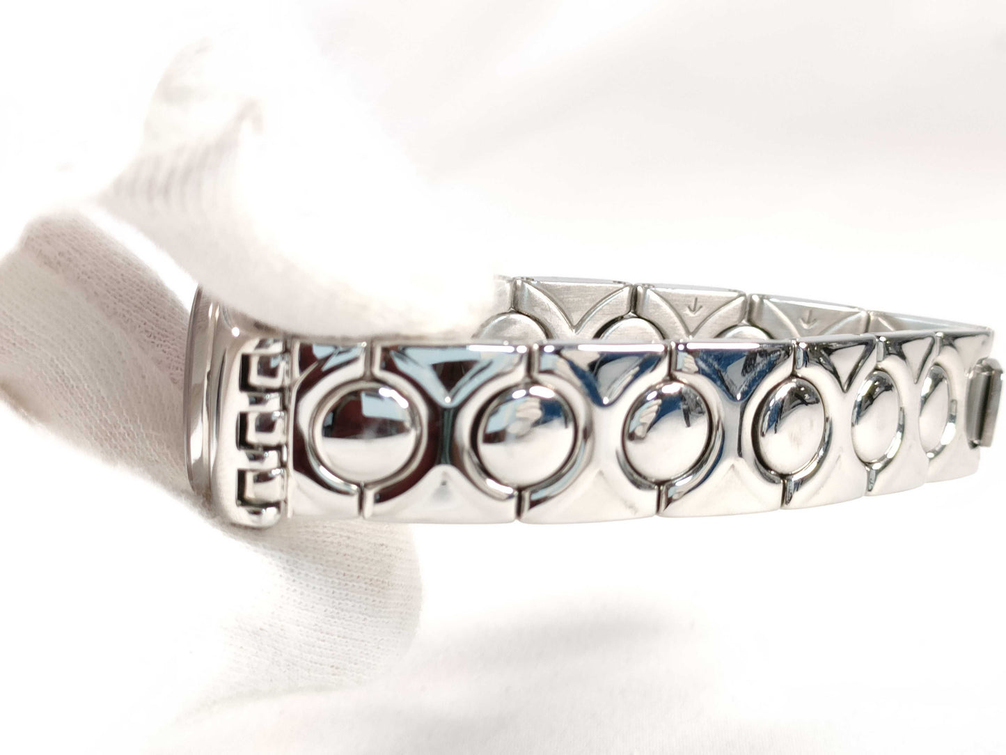 Swatch AG2004 Women's Watch