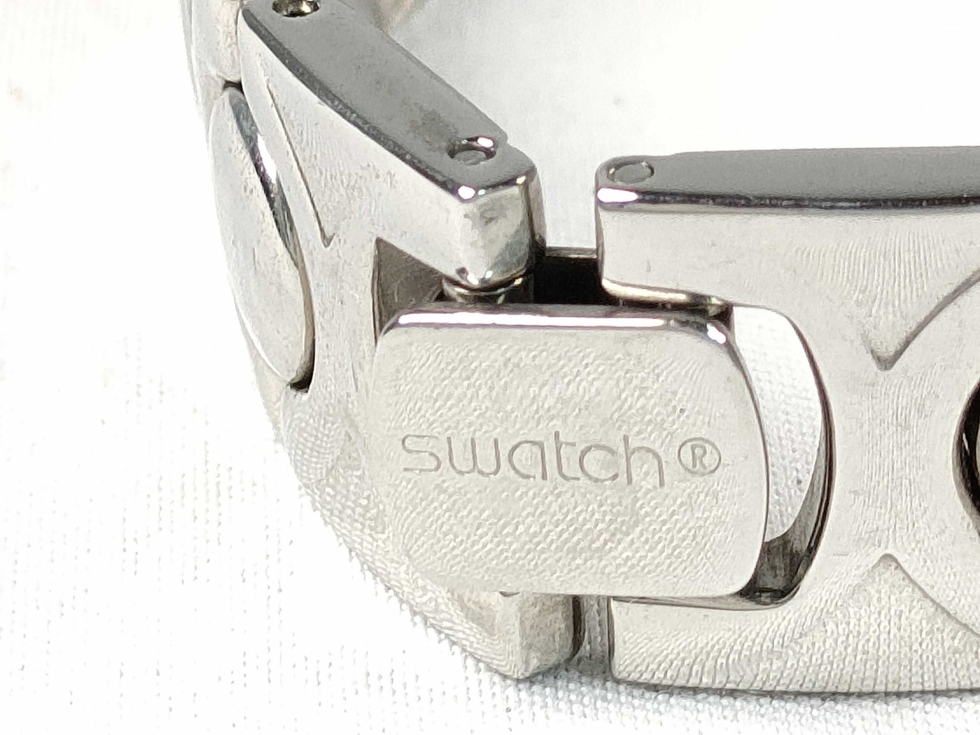 Swatch AG2004 Women's Watch