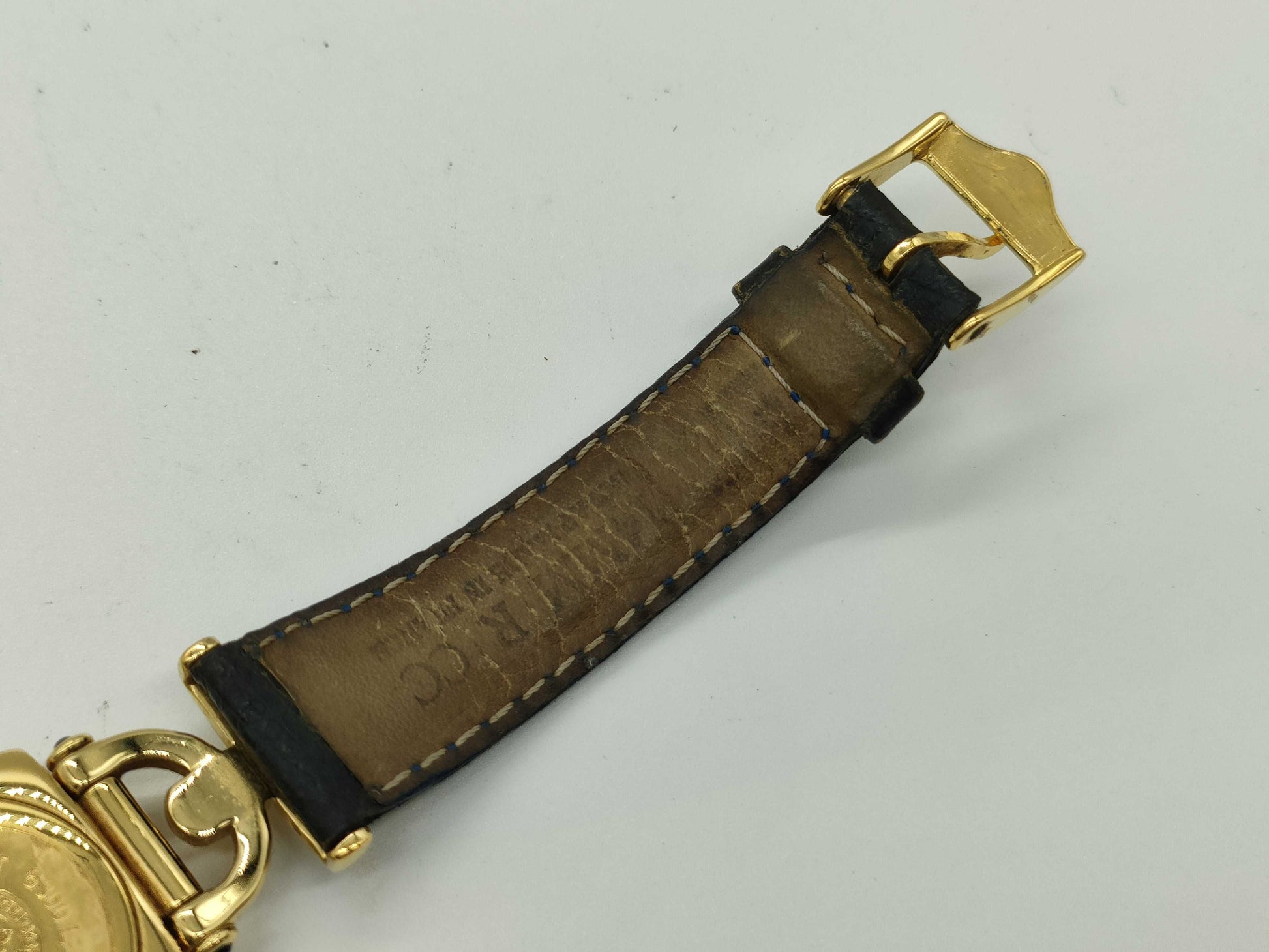 GUCCI 6300L Women's Watch