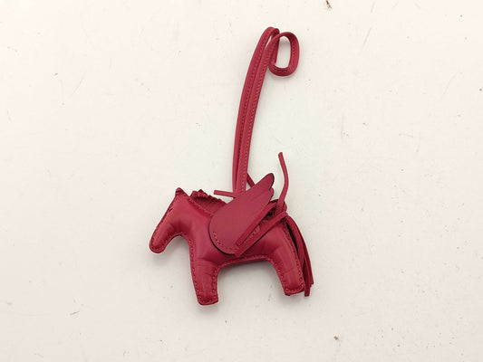 HERMES Pegasus Charm PM B Stamp Charm