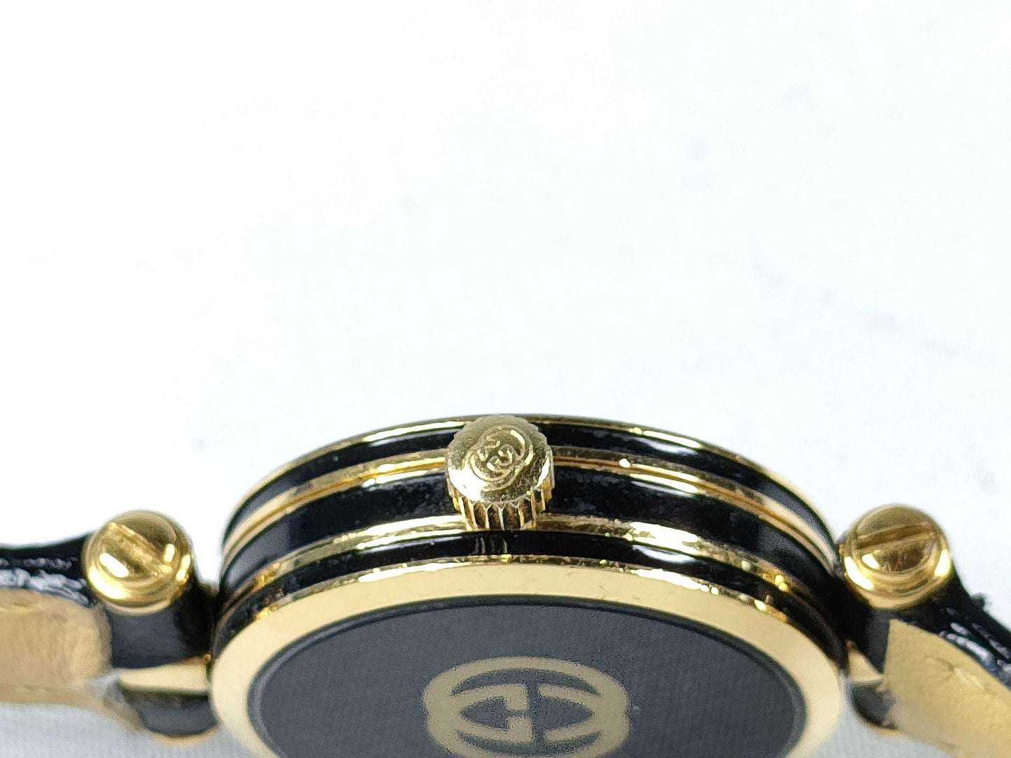 GUCCI 8mm Women's Watch