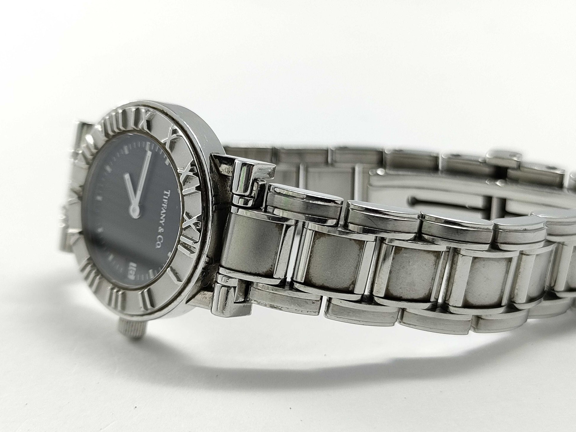 Tiffany & Co. Atlas / Quartz / Ladies / Date / Body Only Ladies' Watch