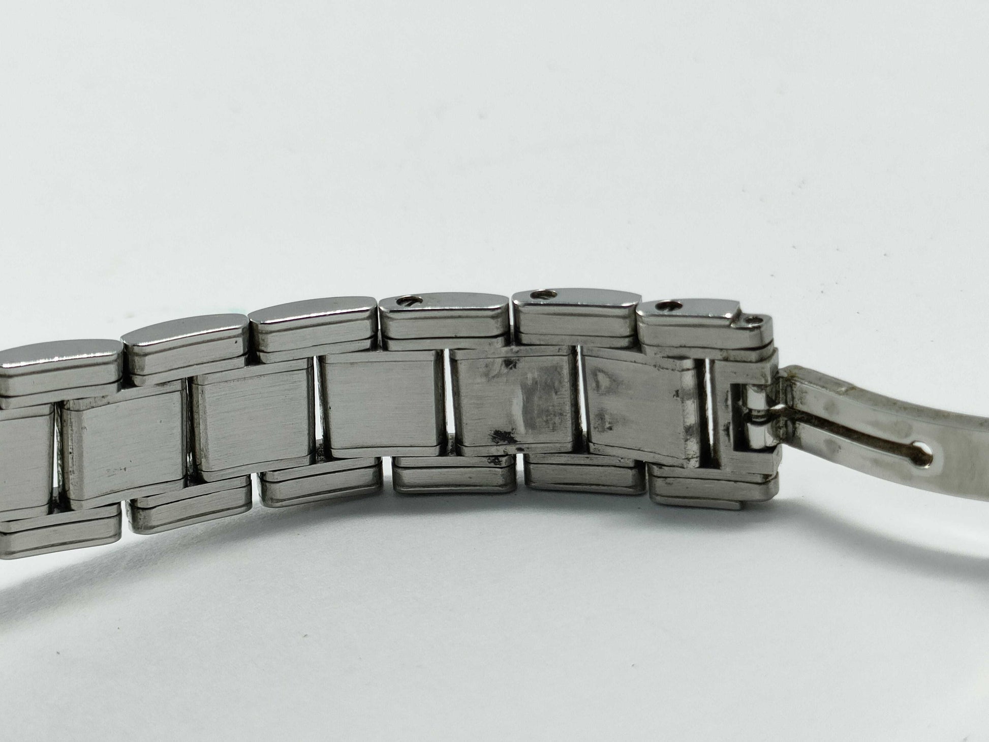 Tiffany & Co. Atlas / Quartz / Ladies / Date / Body Only Ladies' Watch