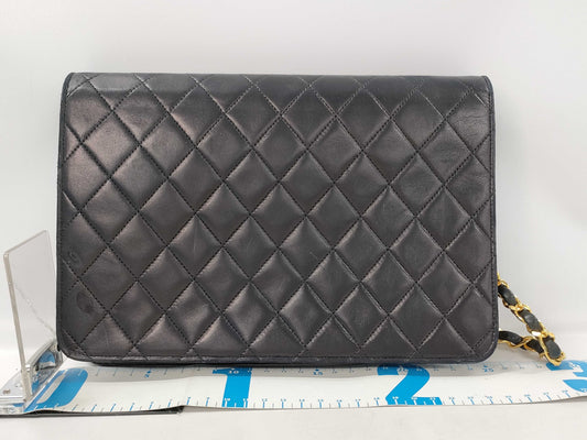 CHANEL Lambskin Single Flap Shoulder Bag with Repaired G 