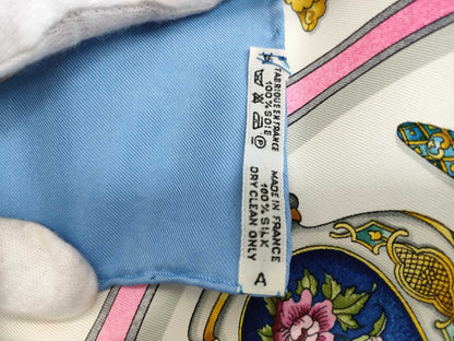 HERMES Carré Pourvu quon ait livresse perfume pattern scarf