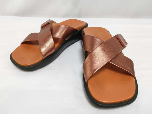 LOUIS VUITTON Metallic Cross Sandals