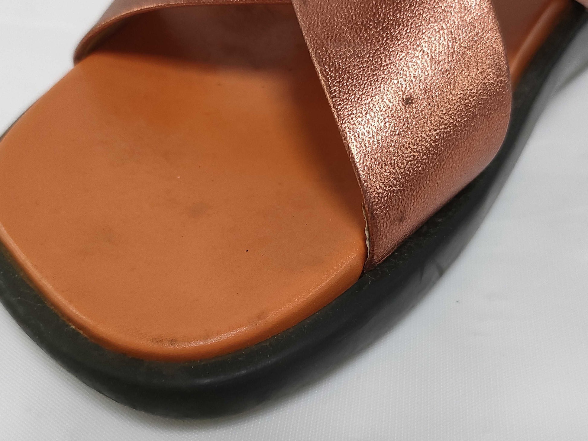 LOUIS VUITTON Metallic Cross Sandals
