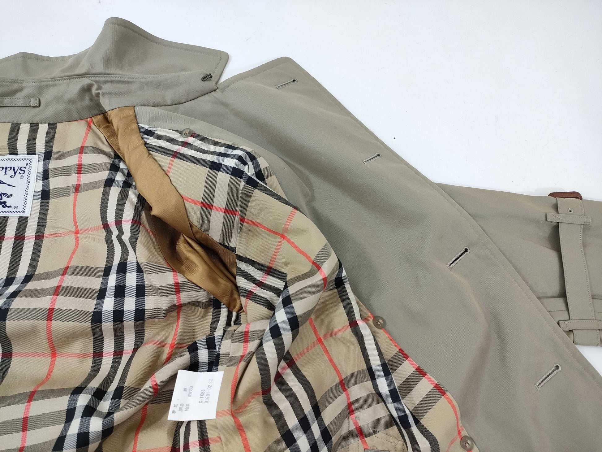 Burberrys Coat 9AB2 C-TK83 Coat