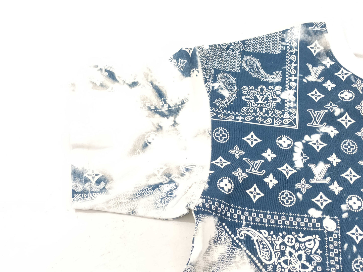 LOUIS VUITTON Glam Bandana Print T-shirt