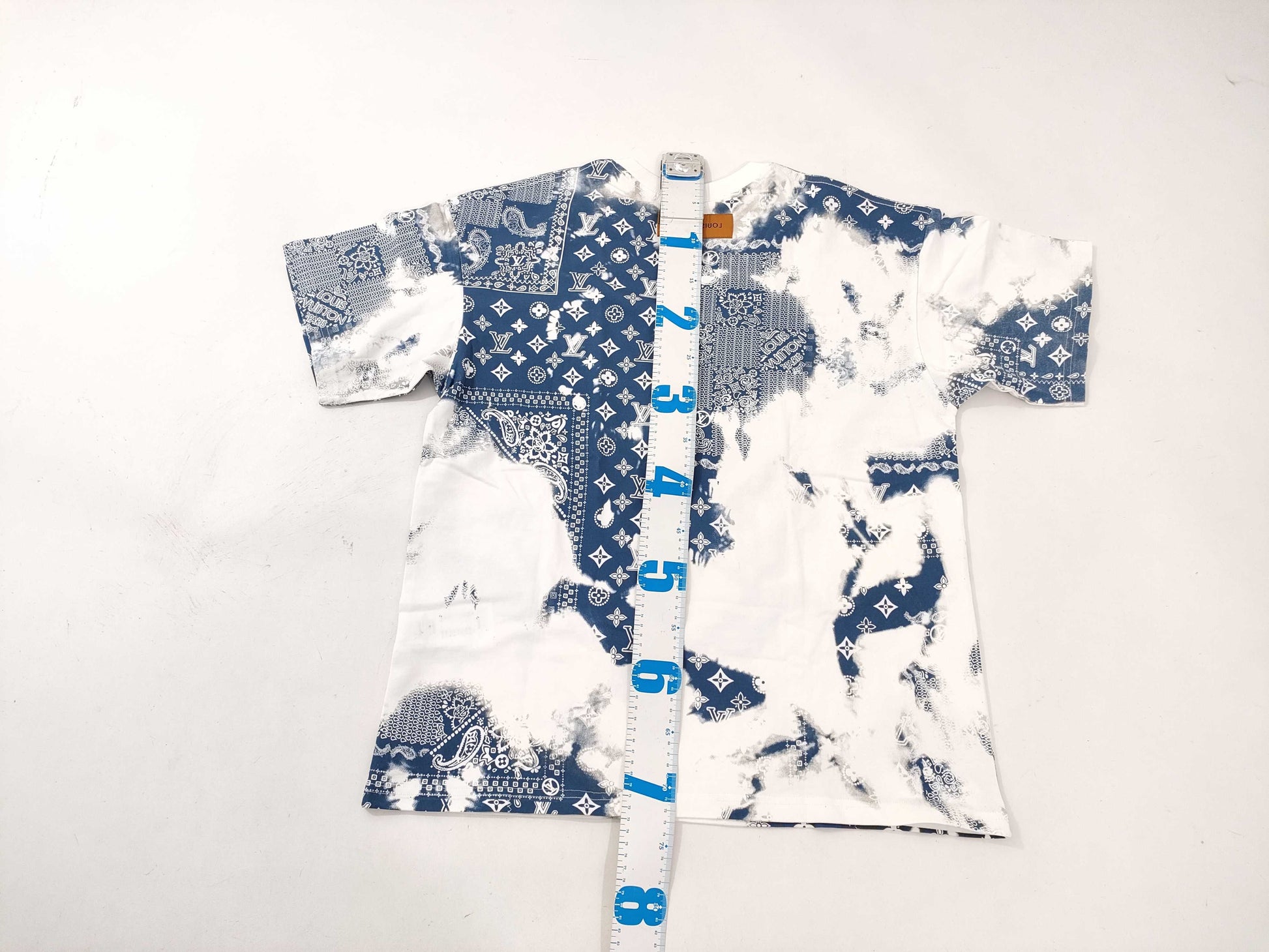 LOUIS VUITTON Glam Bandana Print T-shirt