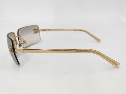 CHANEL Coco Mark Sunglasses 4104-B Sunglasses/Eyewear