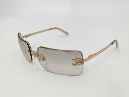 CHANEL Coco Mark Sunglasses 4104-B Sunglasses/Eyewear