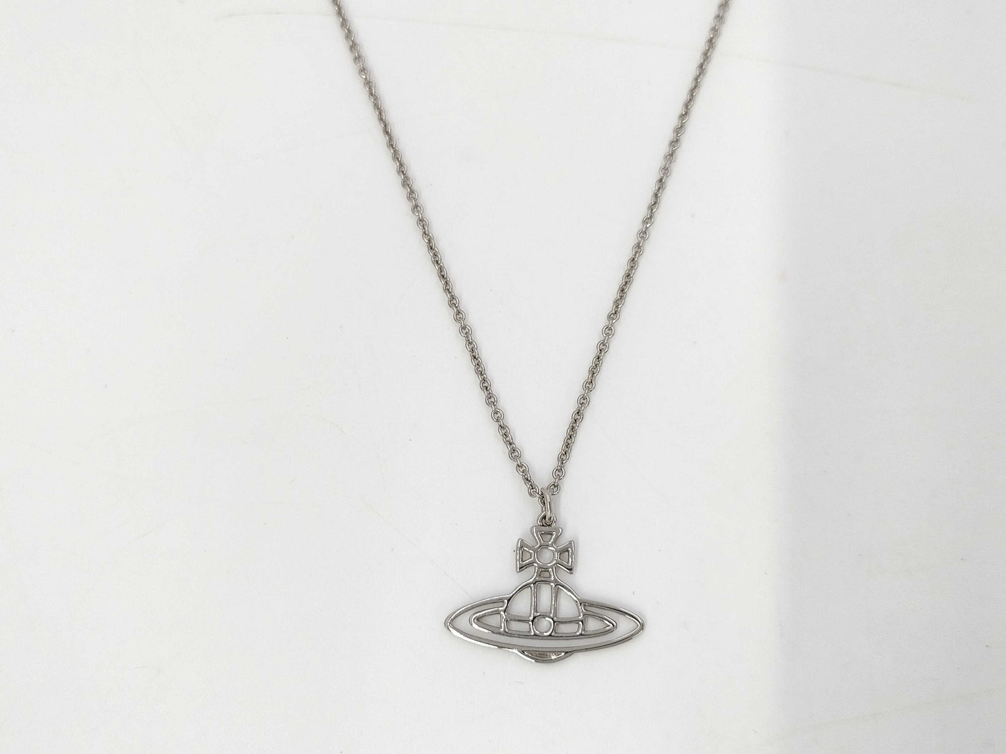 Vivienne Westwood Orb Motif Plate Necklace
