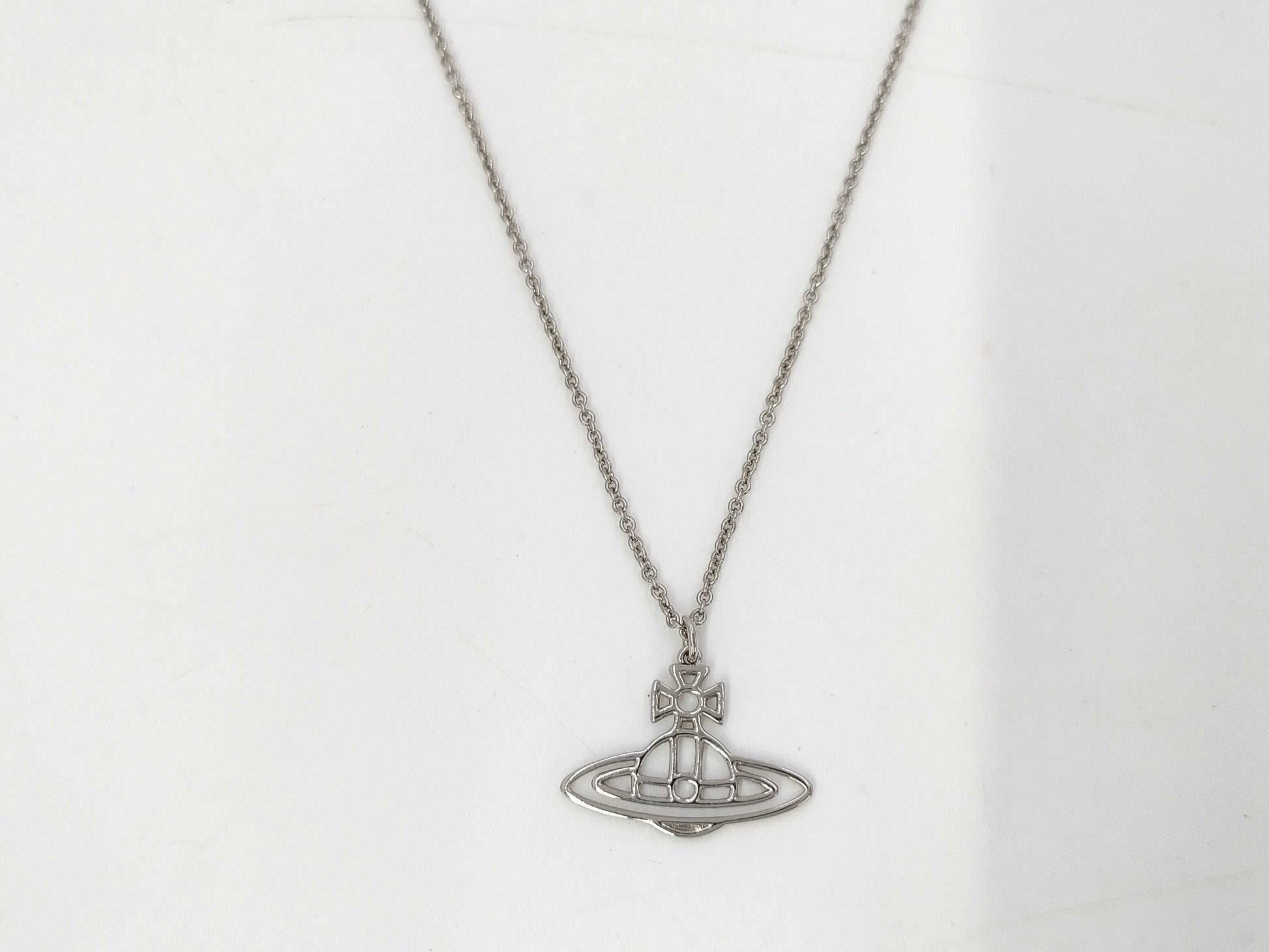 Vivienne Westwood Orb Motif Plate Necklace
