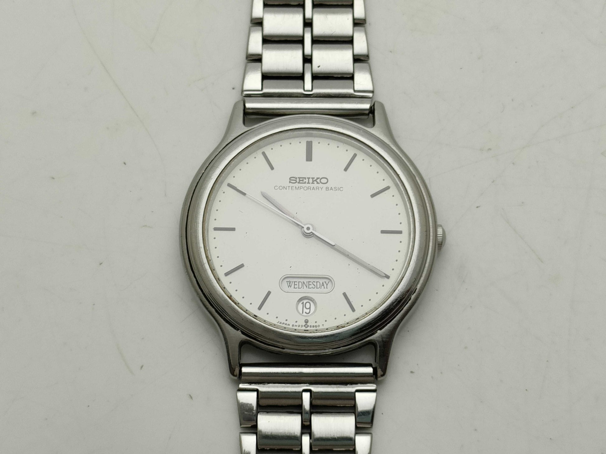 SEIKO CONTEMPORARY BASIC 5H23-6B90 Boys' Watch