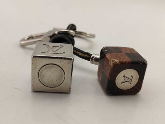 LOUIS VUITTON M61008 Charm