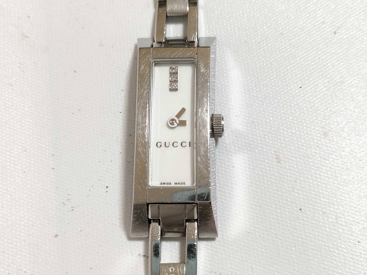 GUCCI 110 White Dial 3PD Women's Watch 