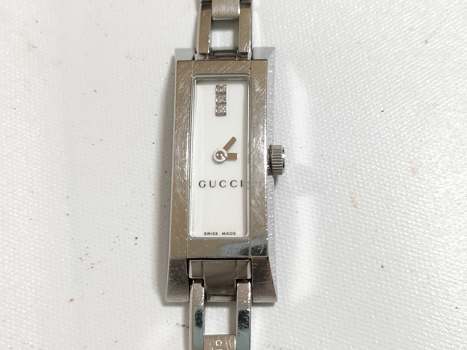 GUCCI 110 White Dial 3PD Women's Watch 
