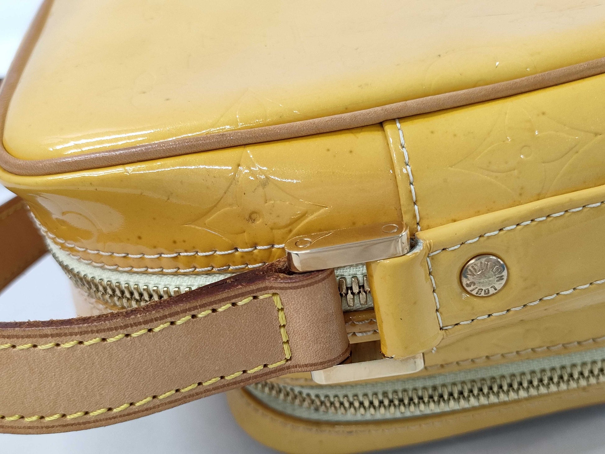 LOUIS VUITTON Vernis Amazon Shoulder Bag