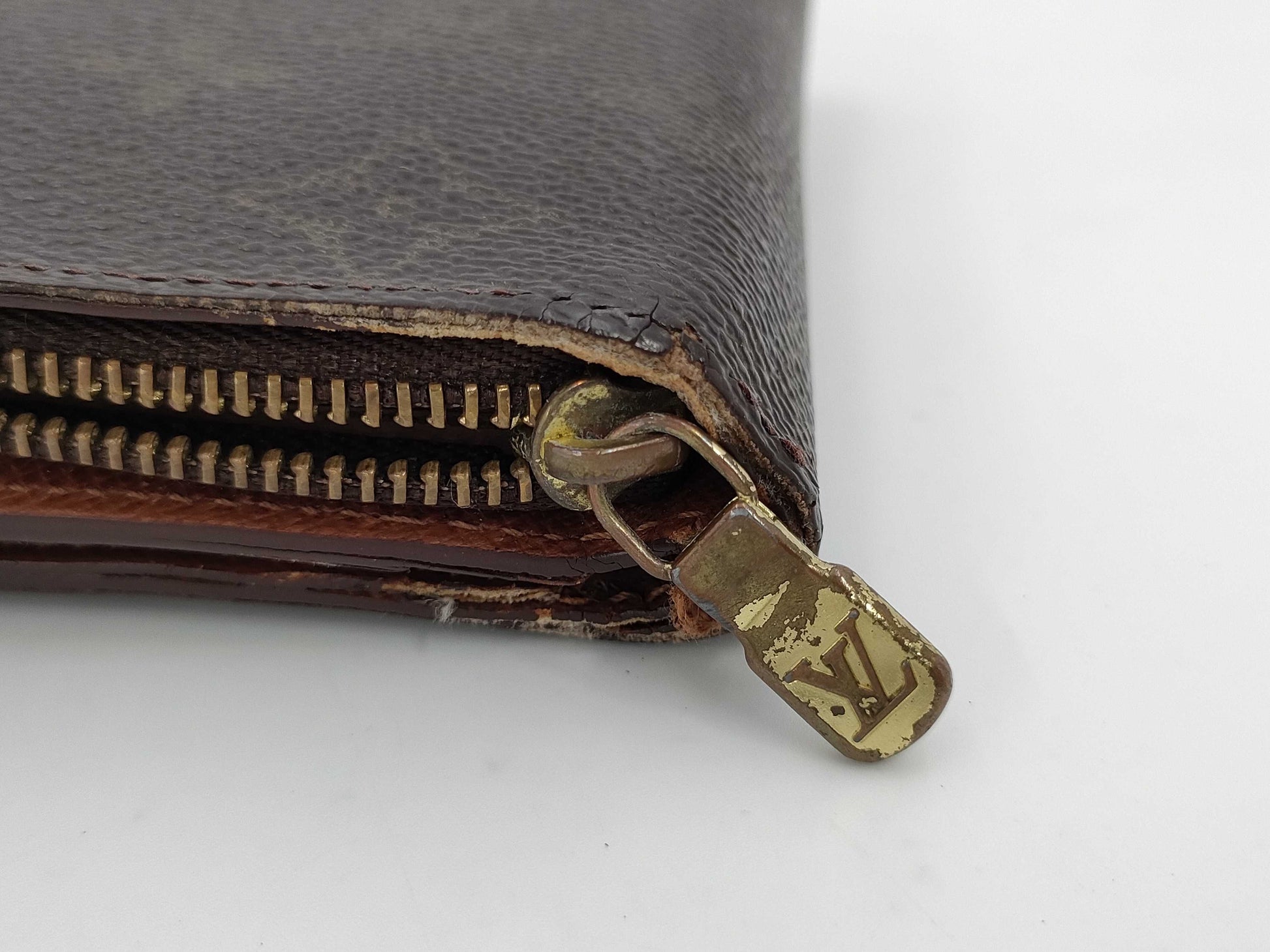 LOUIS VUITTON Monogram Folding Wallet