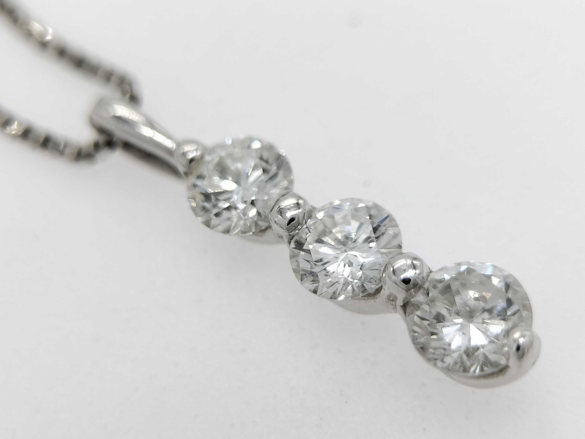 D1.008ct PT900/850 4.9g Necklace 