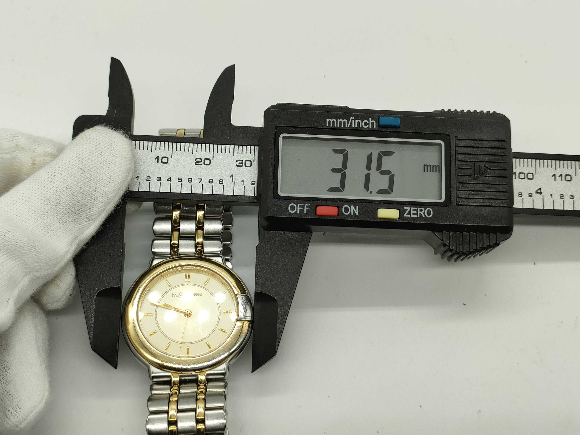 Yves Saint Laurent Quartz 4630-E63 Women's Watch