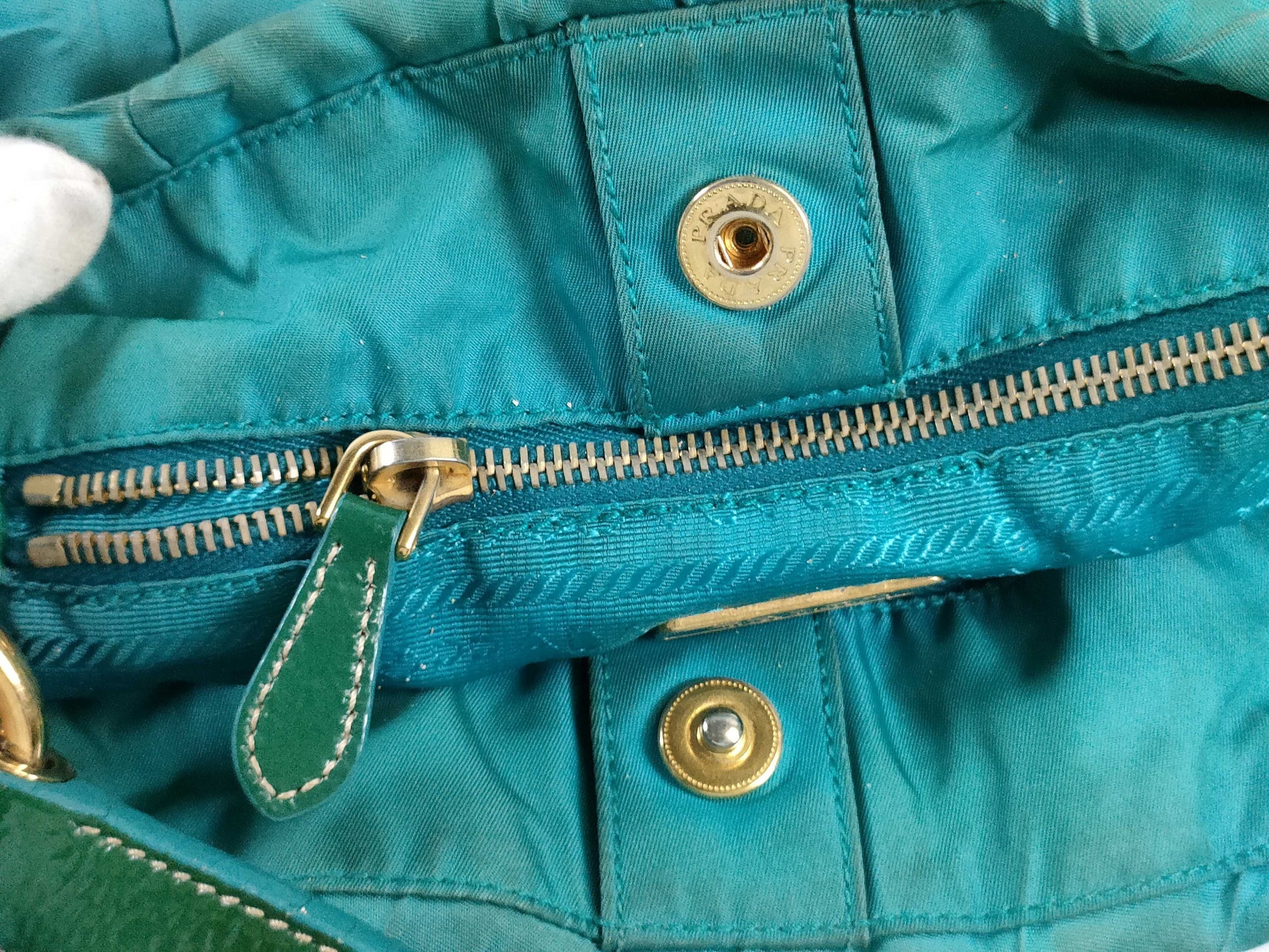 PRADA nylon one-shoulder shoulder bag