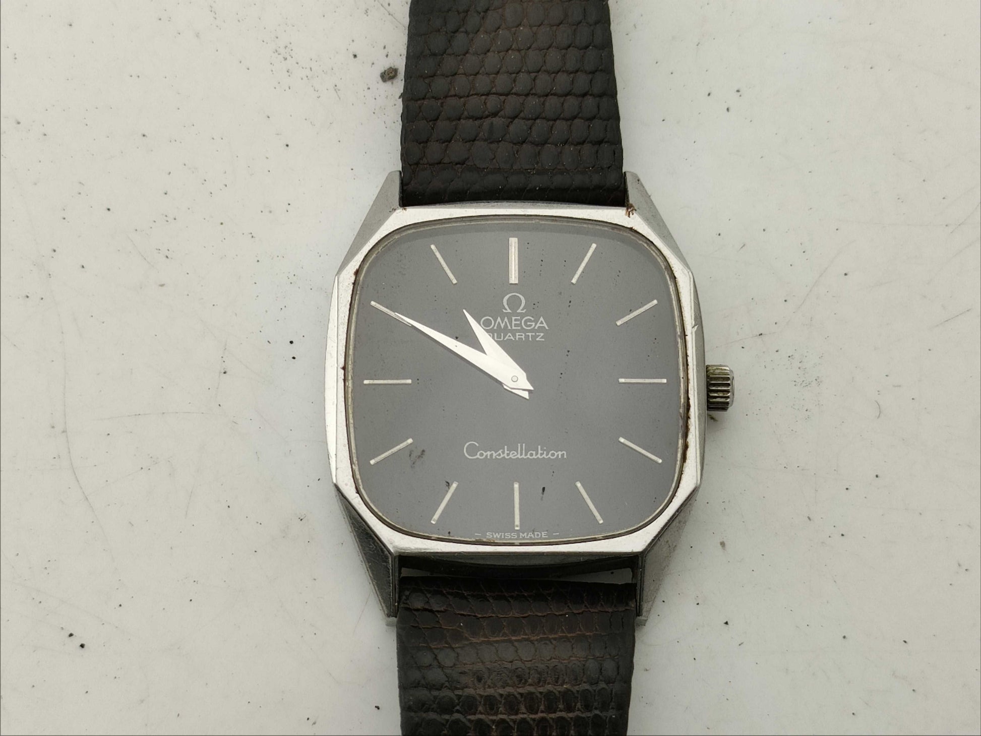 OMEGA Constellation Men's Quartz Unmoving Women's Watch