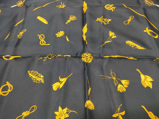 HERMES Carre Clips Scarf