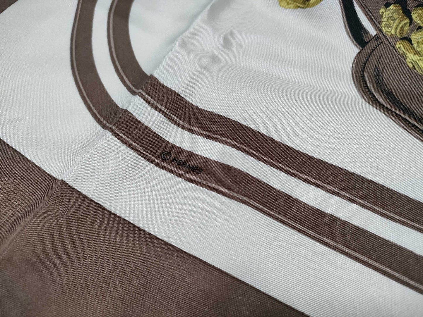 HERMES Carré Bride de Gala Scarf