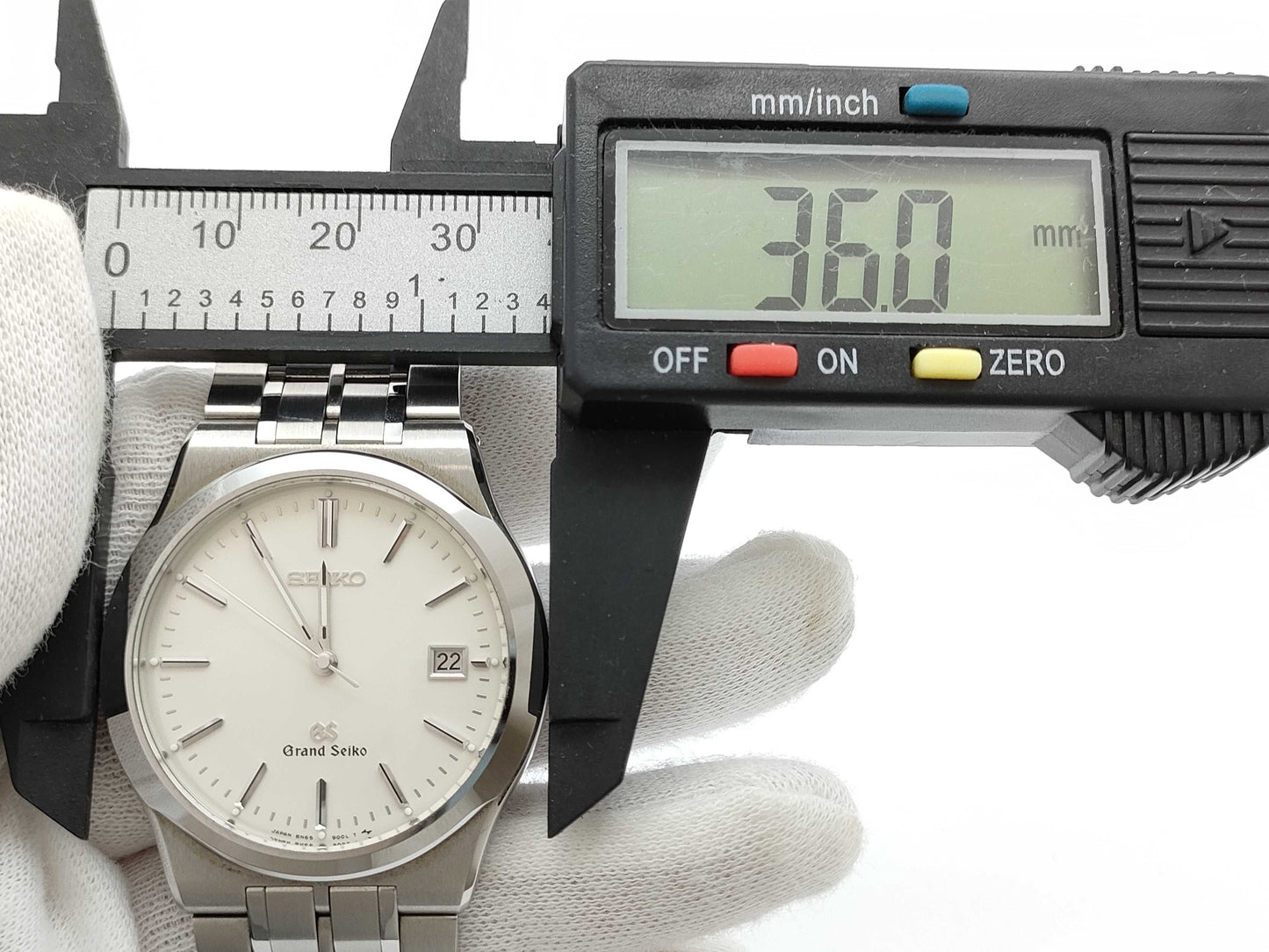 SEIKO 8N65-9000 150008 White Dial Quartz Men's Watch