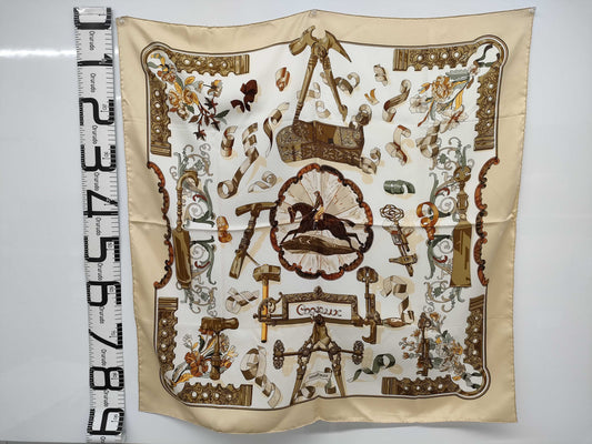 HERMES Carre 90 Scarf