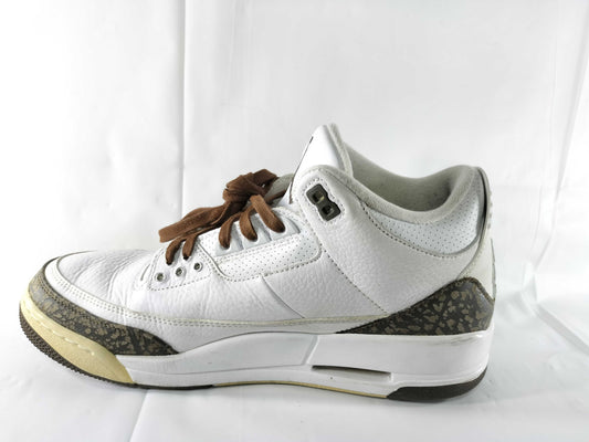 NIKE AIR JORDAN 3 RETRO Mocha 136064-122 Sneakers