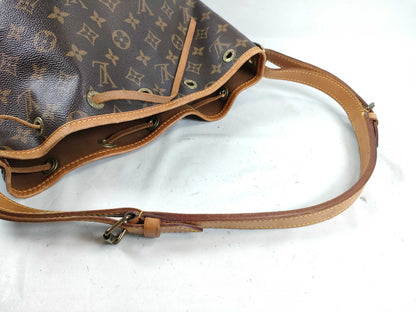 LOUIS VUITTON M42224 Monogram M42226 Petit Noe Shoulder Bag with Broken Strap