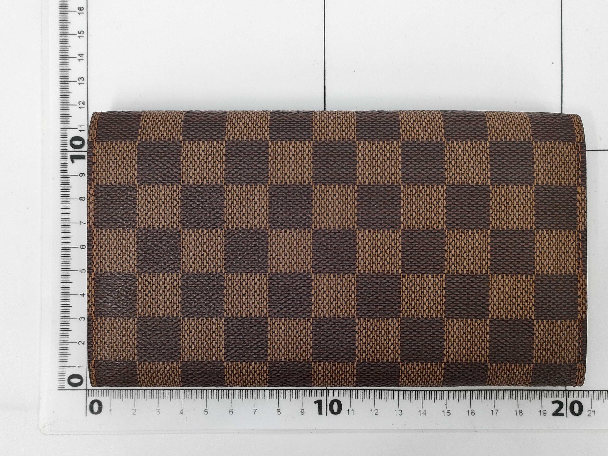 LOUIS VUITTON Damier Portefeuille Sarah Wallet