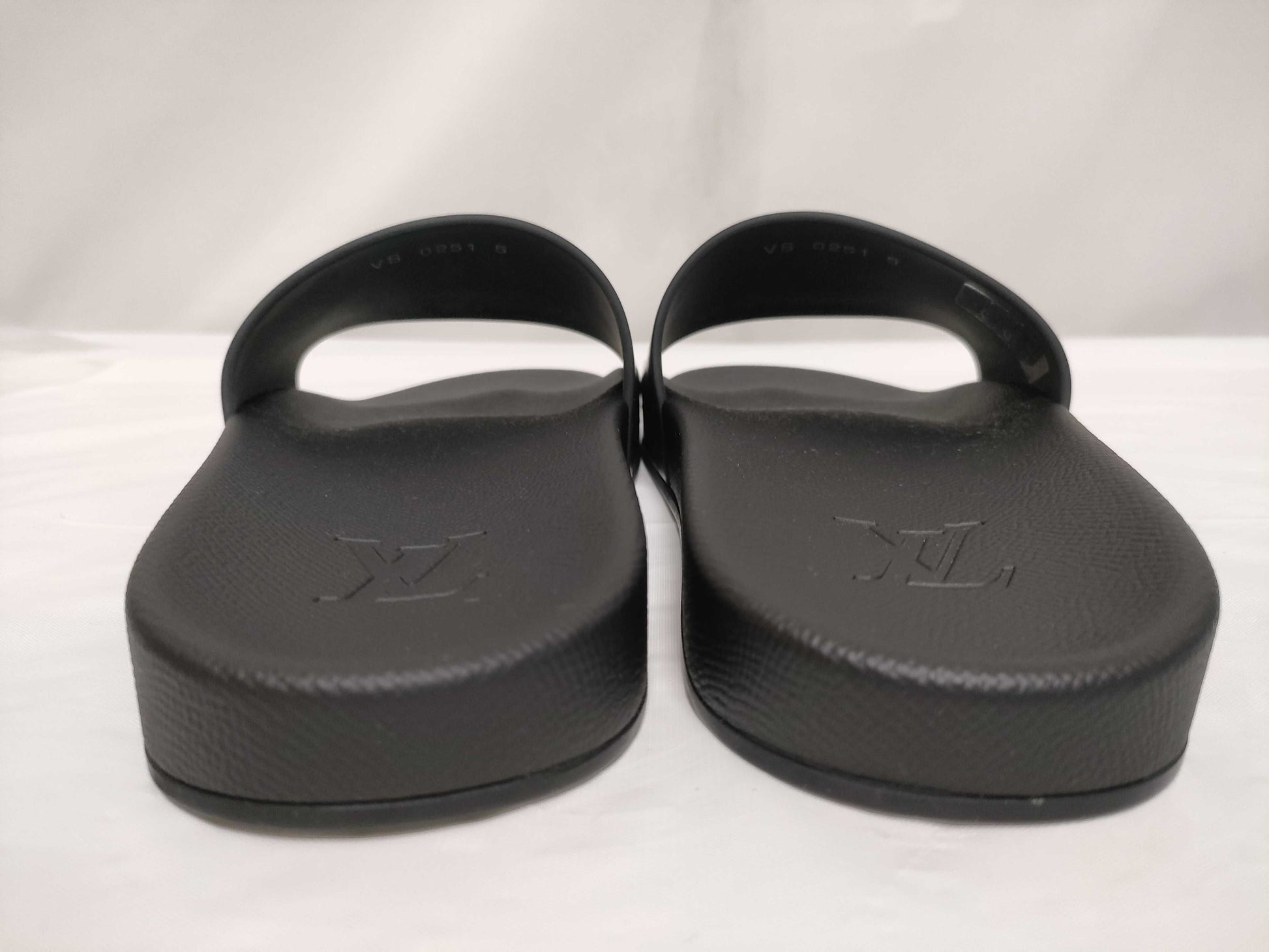 LOUIS VUITTON Monogram Waterfront Line Sandals Black/Silver Sandals
