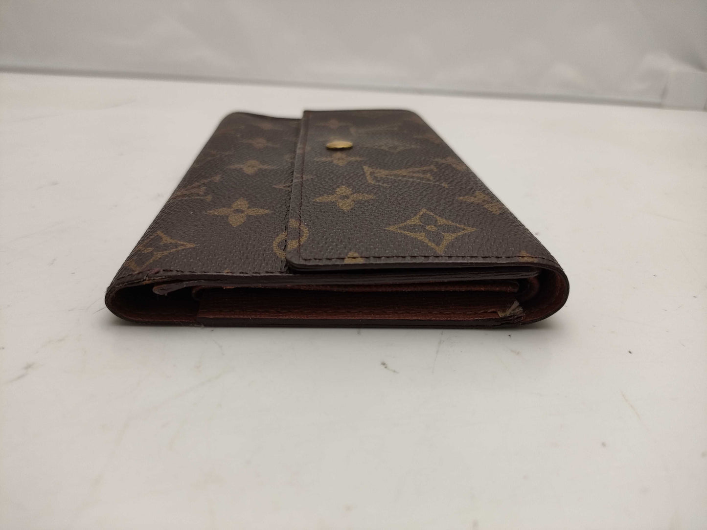 LOUIS VUITTON Monogram M61217 Portefeuille International Wallet