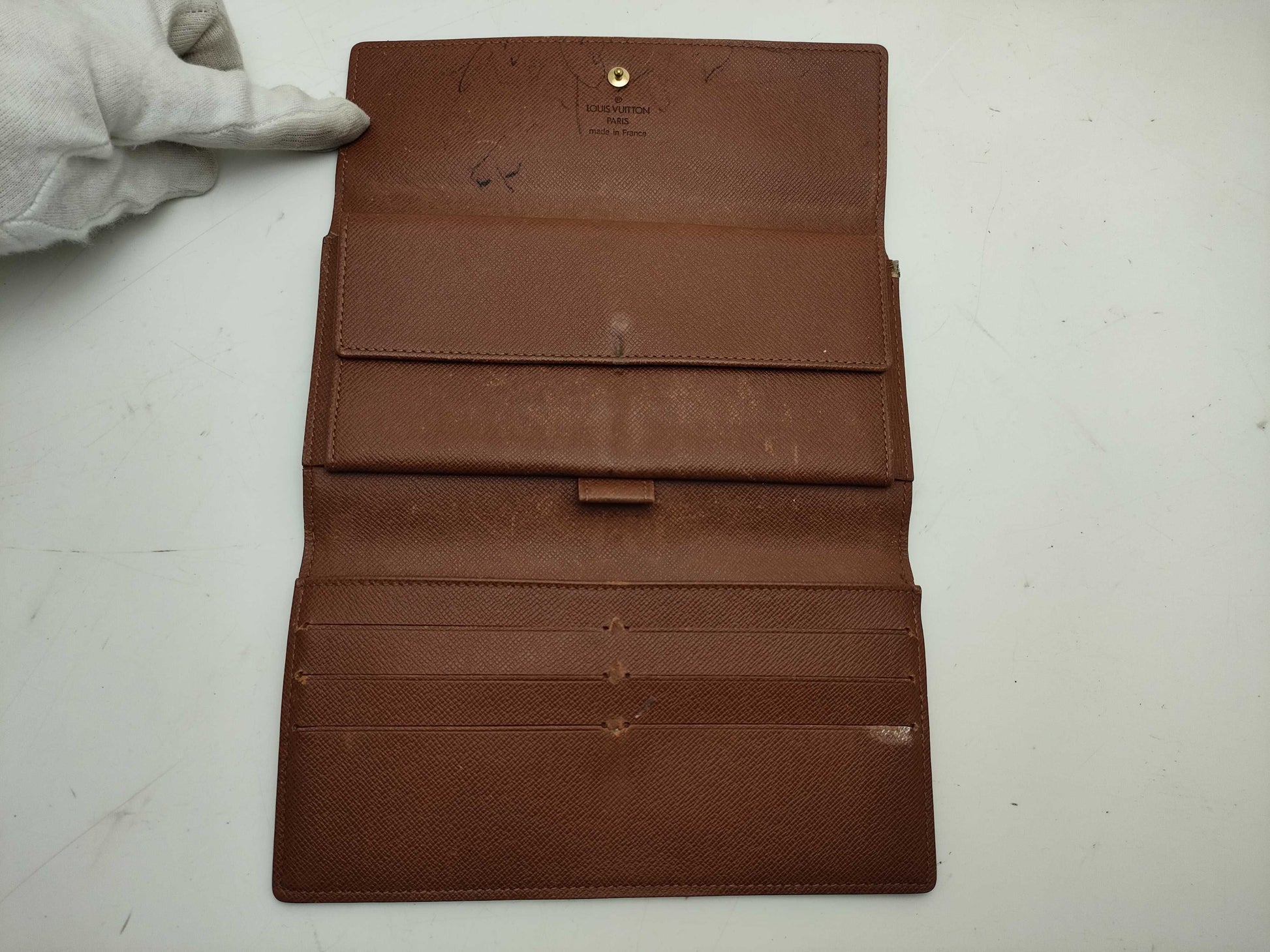 LOUIS VUITTON Monogram M61217 Portefeuille International Wallet